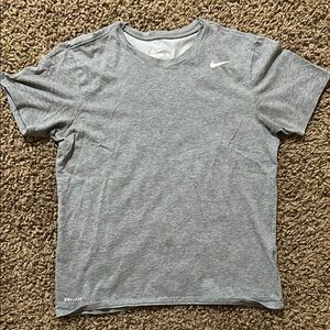 Nike Gray Short Sleeve Tees